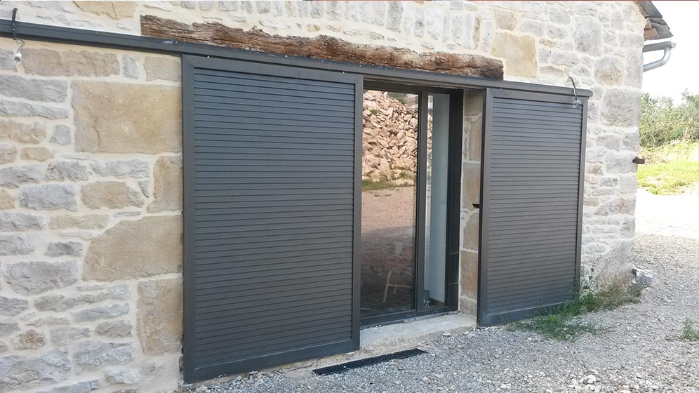 Stores fenetres verandas technal a Mende, Lozere et à Millau, Aveyron : Severac Aluminium.